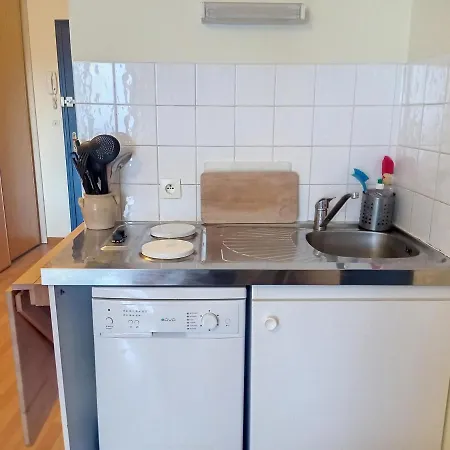 T2 Avec Ascenseur, Hypercentre, A 50m De La Plage, Wifi, Tv Connectee, Linge En Option - Fr-1-361-4 Apartment *